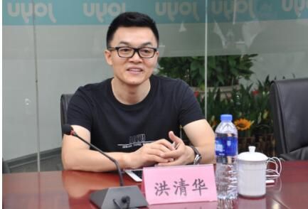 洪清华热烈欢迎潘主席来访 洪清华热烈欢迎潘主席来访