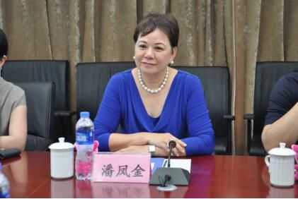 御庭酒店集团主席潘凤金女士 御庭酒店集团主席潘凤金女士